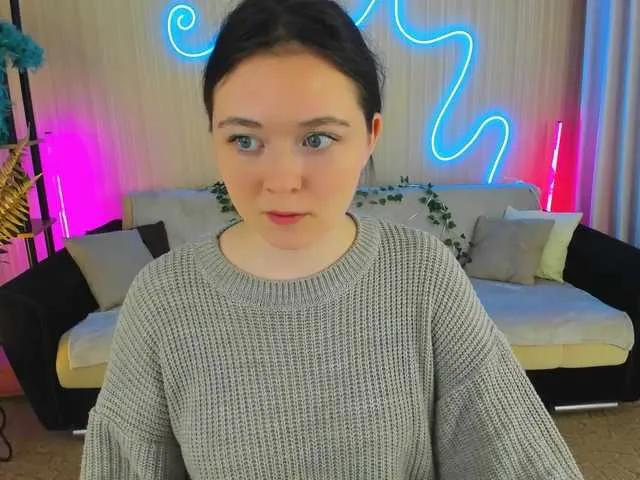 AlluringLookk on BongaCams 