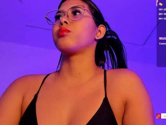 Alysson-18 — It turns me on when you talk dirty things to me, whisper in my ear, tell me what position to put myself in or change, see your cock very erect and leaking milk.