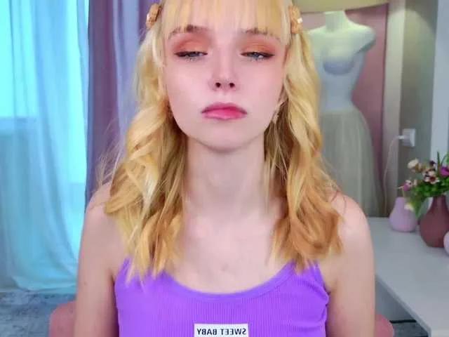 b4by-lol1 on BongaCams 