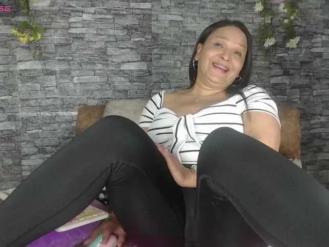 Danna-Paolaa on BongaCams 