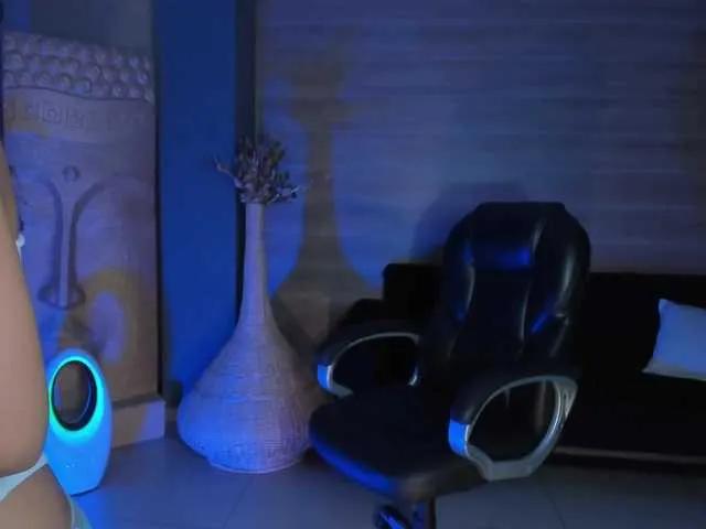 DannaCruz on BongaCams 