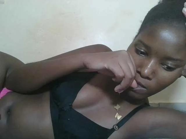 Hornyqueen4 — Freechat on BongaCams