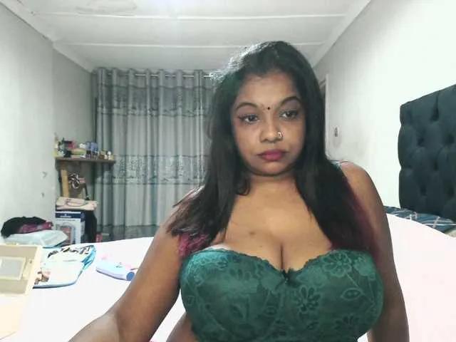 Indianmayaxoxo on BongaCams 