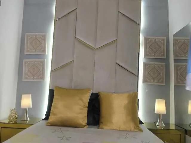 LanaAdisa on BongaCams 