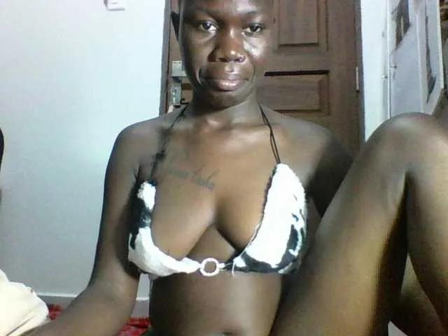 Sweetchocolate on BongaCams 