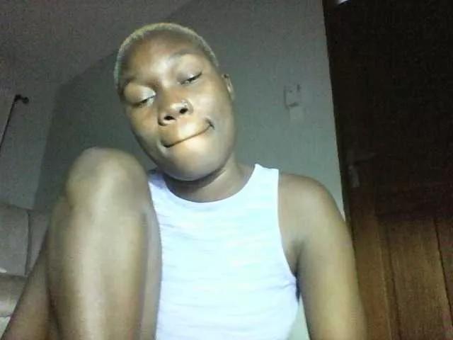 Sweetchocolate on BongaCams 