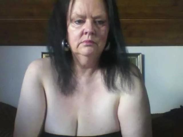 TiffanyAmore on BongaCams 