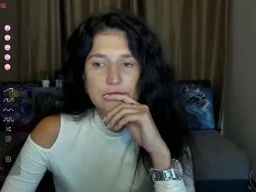 alianna_solo_kiss on Chaturbate 