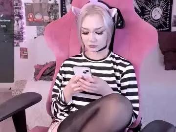 broodmommyy3 on Chaturbate 
