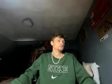 clint_wood — Naked shower 10 min ;) [2976 tokens remaining]