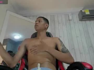 erick_wal — GOAL: Cum [1300 tokens remaining] A young man ready to satisfy you, I know you like the idea, are you coming?  #bigcock  #cum #hairy #gay #twink