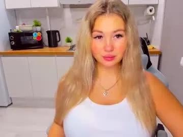 sarahmils on Chaturbate 