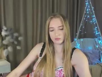 stacy_riiver — Lick your finger on camera #blonde #smoke #natural #cum2cum #nonude [18 tokens remaining]