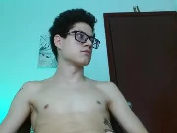 wolfan_sky — GOAL: hi wolf  wolf is here [10 tokens remaining] welcome to my room! #master #tattoo #smoke #glasses #lovense