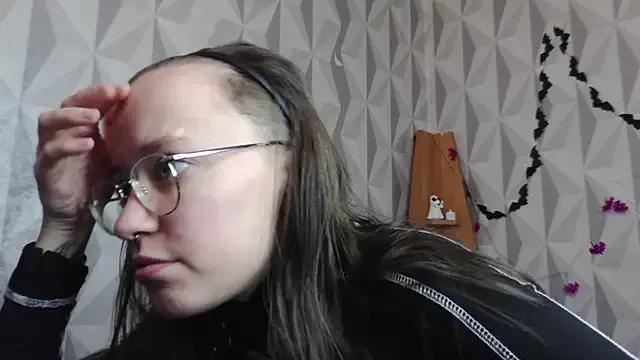 Aelita_bb — Show tits