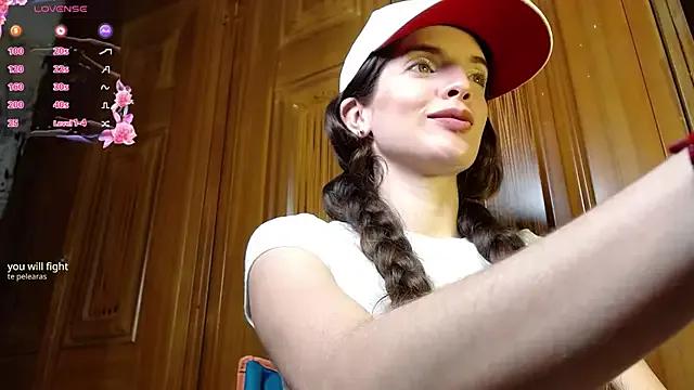 Alahia_skyy — total naked show and body tour