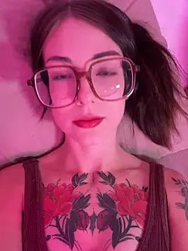 alwaysapril on StripChat 