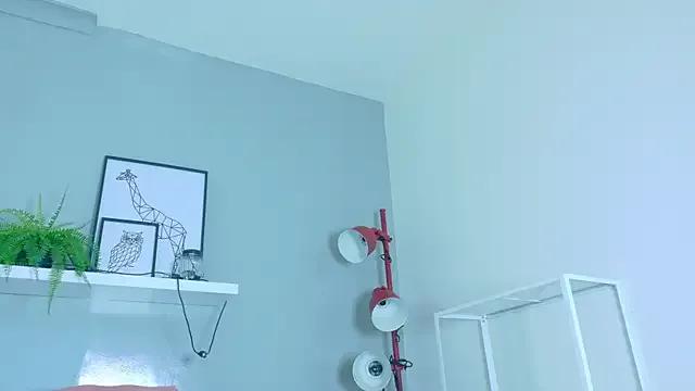 Annavic__ on StripChat 