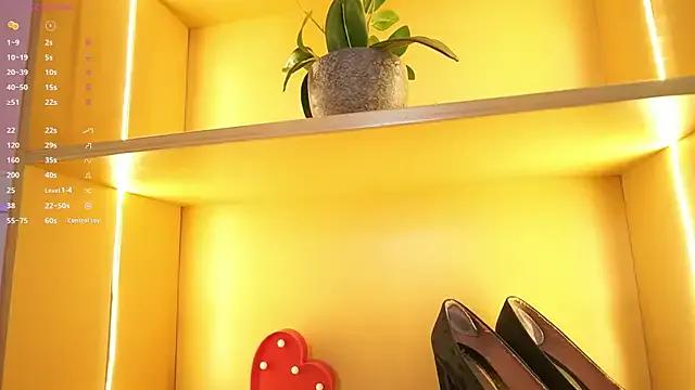 Anybuny — Buttplug in! 