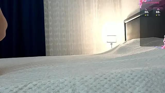 Brilliant-Kiss — make us wet