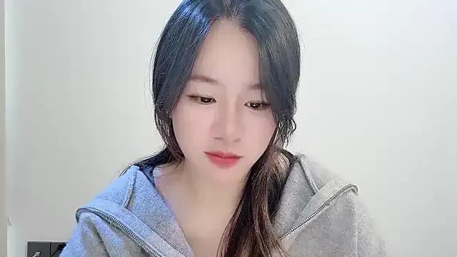 chloe-01 — Freechat on StripChat