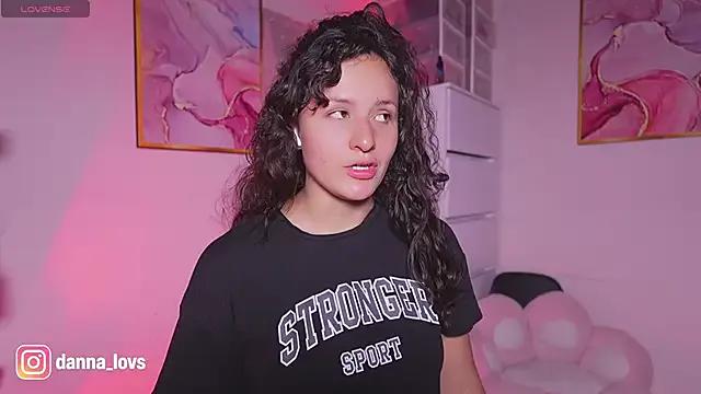 Dannaa_Lovs on StripChat 
