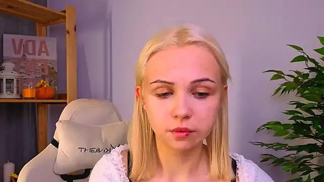 ElenaMonroe on StripChat 