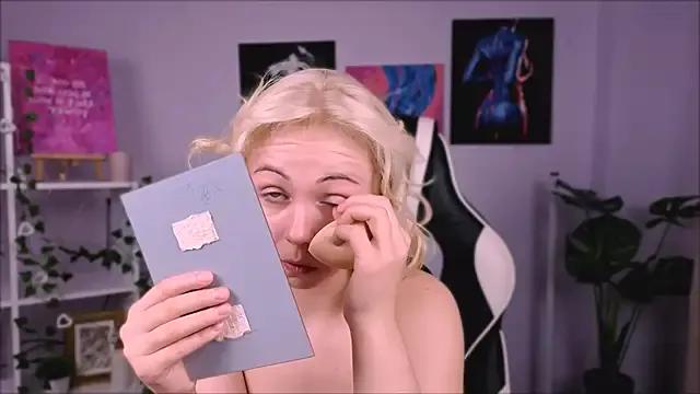 ElenaMonroe on StripChat 