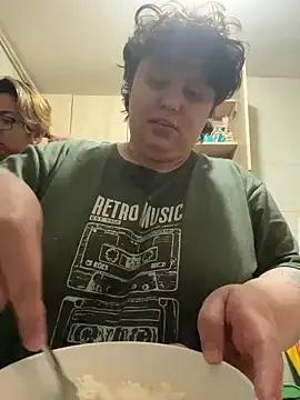 Ellie_Raven — Topples