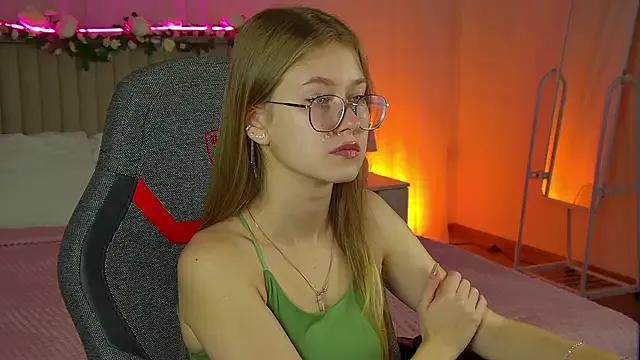 EveMundie on StripChat 