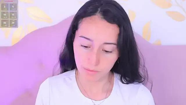 Ginevra_esposito —  Show boobs : 100