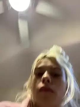 itspinkkk — Deep throat