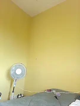 Juicylittle_slute — Am yours Daddy 