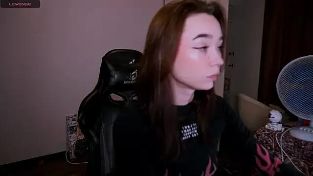 Kimiko__ on StripChat 