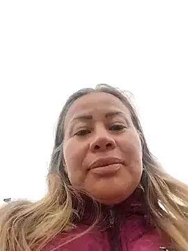 LaraCaliente on StripChat 