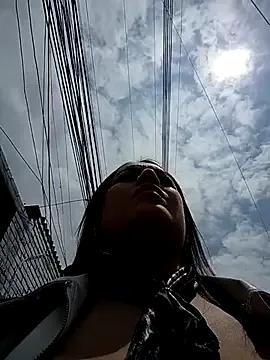 Lesly_10- — My friend oils my ass  