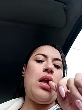 Lesly_10- on StripChat 