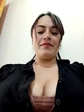 Lesly_10- on StripChat 