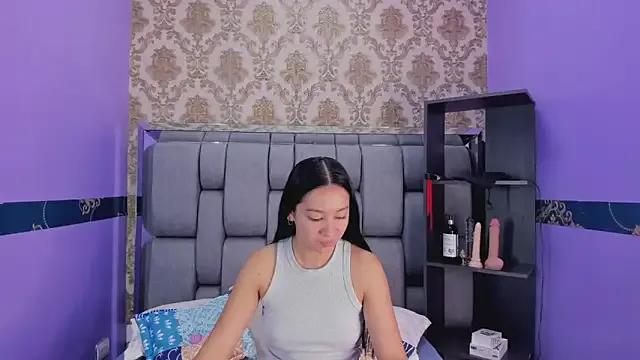 Lila_Pinky on StripChat 