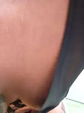 littleladyshelly — Squirt