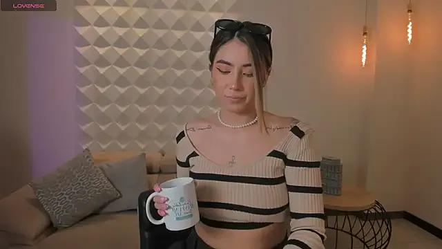 MaddisonCollins on StripChat 