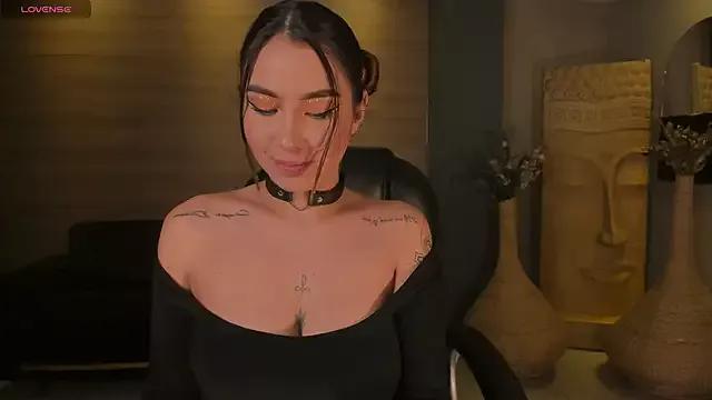 MaddisonCollins on StripChat 