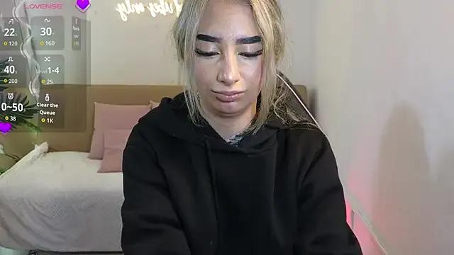 Malory_tay1 — DILDO GLASS IN MY ASS