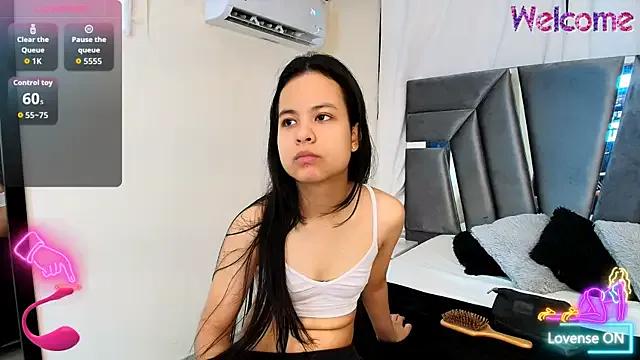 MiniLove_01 — Freechat on StripChat