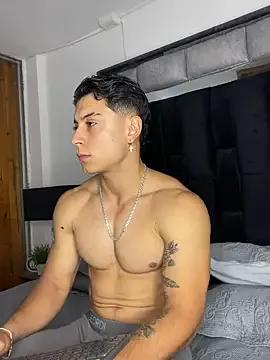 MR_MUSCLE on StripChat 