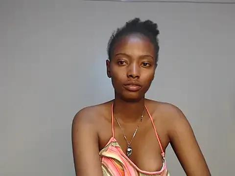 nanaswee on StripChat 