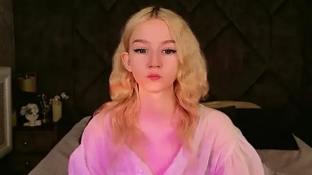 NaomiLoys — free toy control