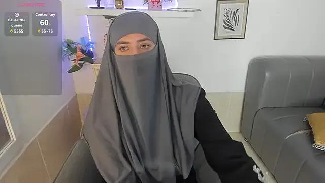 salma_arabicc — Soft slap tease