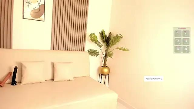 Saraakushh on StripChat 