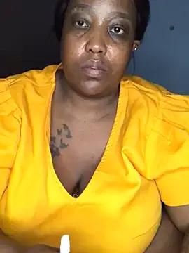 sotho_ssbbw — Twerk and spread that Ass for Daddy